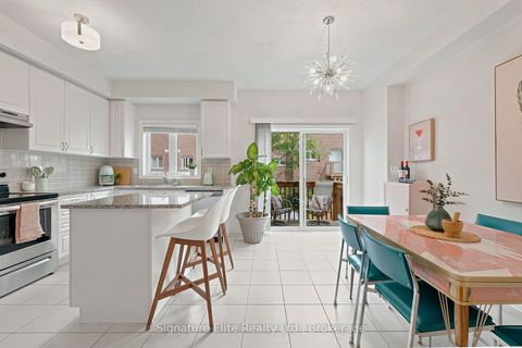 Photo 14 at 114 Gordon Circle, College Manor, Newmarket