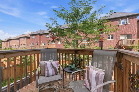 Photo 15 at 114 Gordon Circle, College Manor, Newmarket