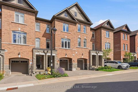 Photo 41 at 114 Gordon Circle, College Manor, Newmarket