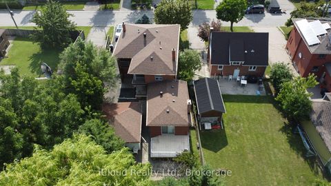 Photo 3 at 9 Benalto Road, Glen Park, Toronto