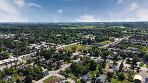 Photo 39 at 204 Sutherland Street N, Stayner, Clearview