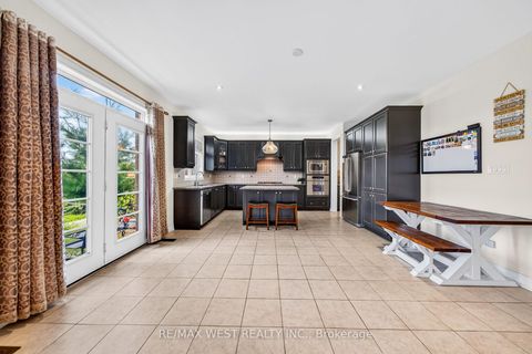 Photo 4 at 12 Oldham Street, Vellore Village, Vaughan