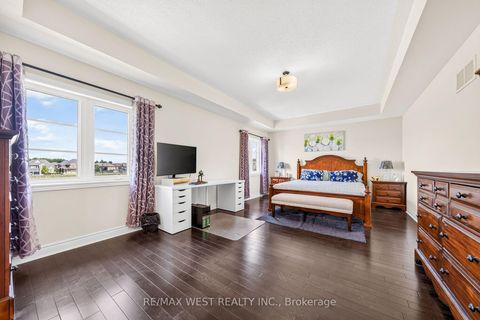 Photo 7 at 12 Oldham Street, Vellore Village, Vaughan