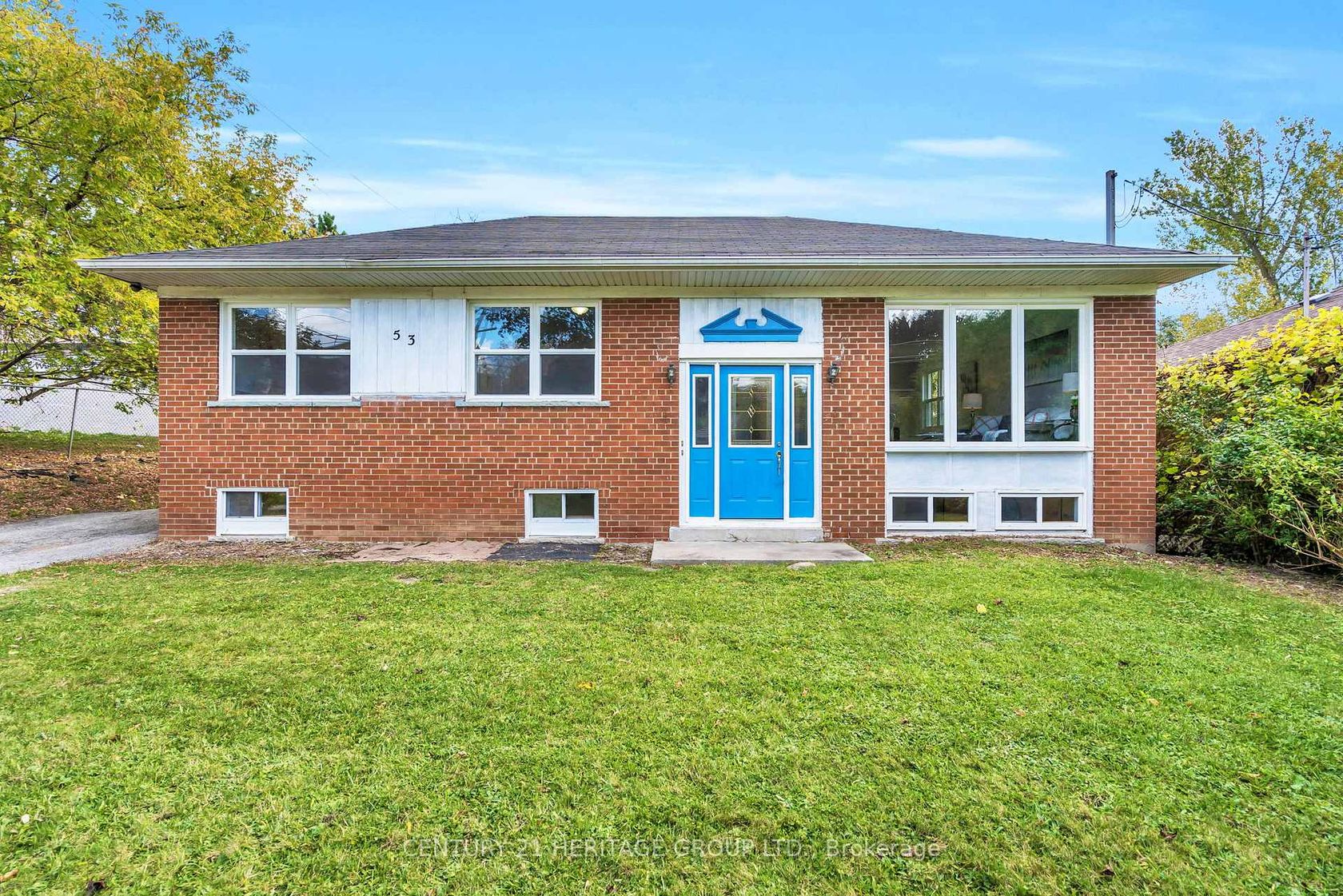 53 Wilstead Drive, Central Newmarket, Newmarket photo number 2