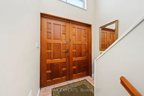 Photo 3 at 37 St Lucie Drive, Humbermede, Toronto