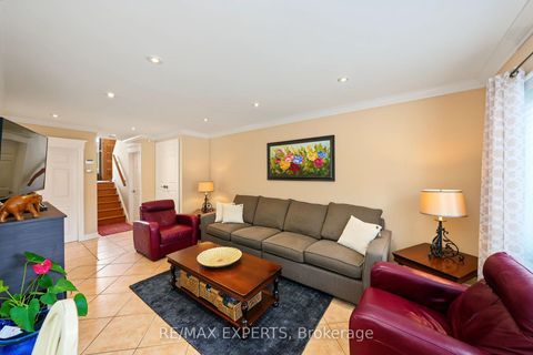 Photo 8 at 37 St Lucie Drive, Humbermede, Toronto