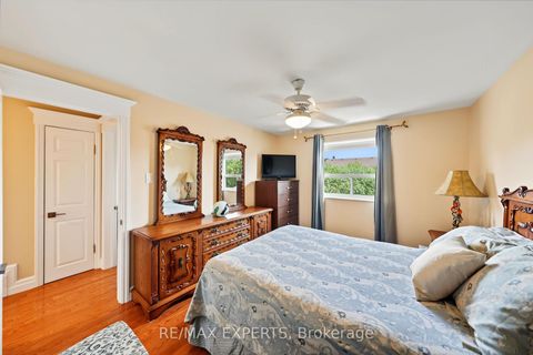 Photo 22 at 37 St Lucie Drive, Humbermede, Toronto