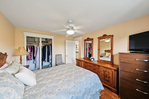 Photo 24 at 37 St Lucie Drive, Humbermede, Toronto