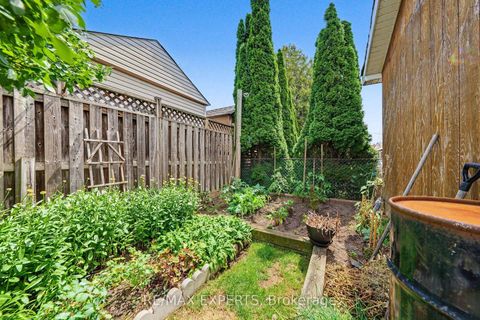 Photo 34 at 37 St Lucie Drive, Humbermede, Toronto