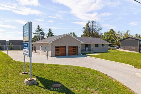 Photo 0 at 355 Mapleview Drive W, Holly, Barrie