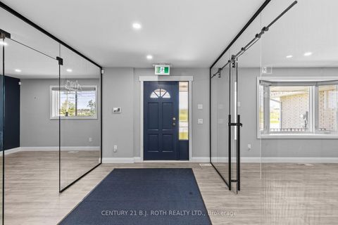 Photo 2 at 355 Mapleview Drive W, Holly, Barrie