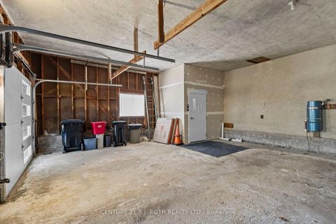 Photo 27 at 355 Mapleview Drive W, Holly, Barrie