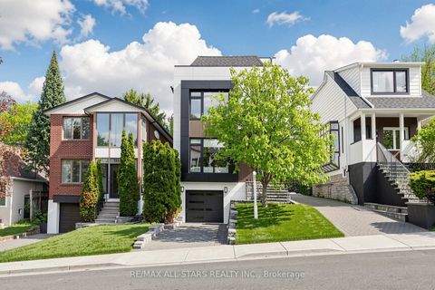 Photo 2 at 127 Banff Road, Mount Pleasant East, Toronto