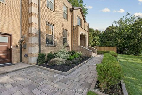 Photo 2 at 1 Versailles Court, Don Mills, Toronto