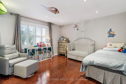Photo 32 at 1 Versailles Court, Don Mills, Toronto