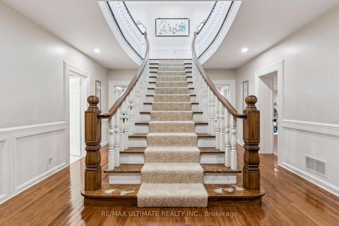 Photo 33 at 1 Versailles Court, Don Mills, Toronto