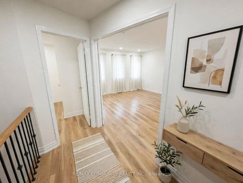 Photo 4 at 5 Canoe Crescent, Rouge E11, Toronto