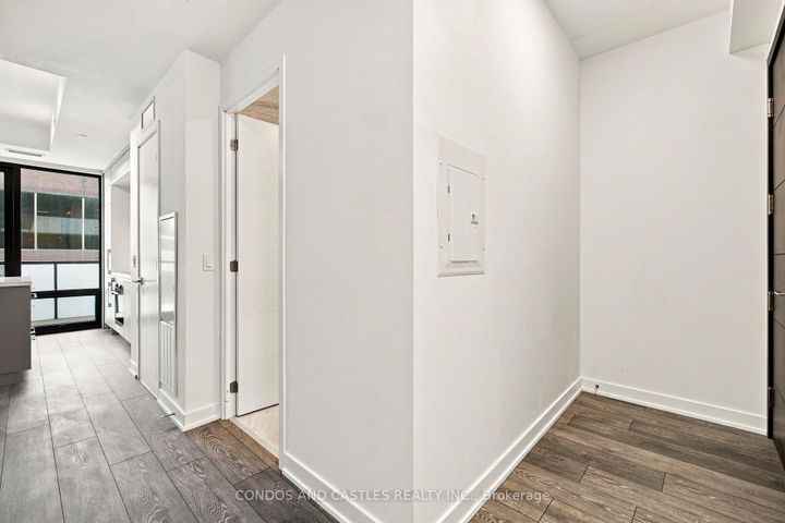 Photo 38 at 907 - 29 Green Trail Court, Bayview Village, Toronto
