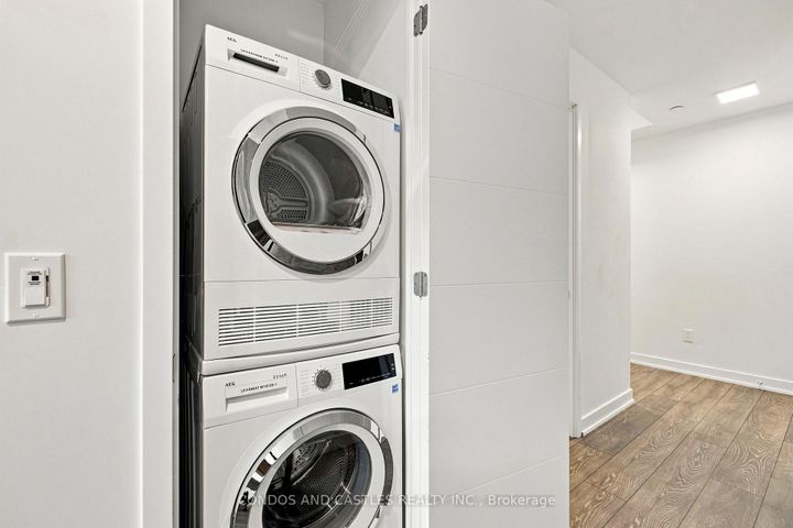Photo 40 at 907 - 29 Green Trail Court, Bayview Village, Toronto