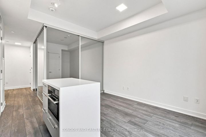 Photo 42 at 907 - 29 Green Trail Court, Bayview Village, Toronto