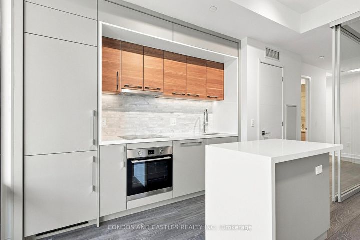 Photo 44 at 907 - 29 Green Trail Court, Bayview Village, Toronto