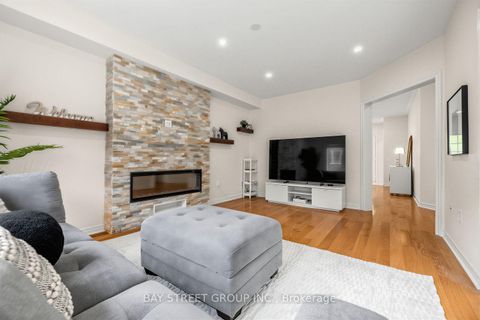 Photo 11 at 37 Mynden Way, Woodland Hill, Newmarket