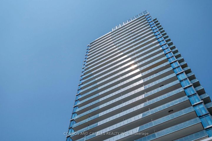 Photo 2 at 2012 - 29 Green Trail Court, Bayview Village, Toronto