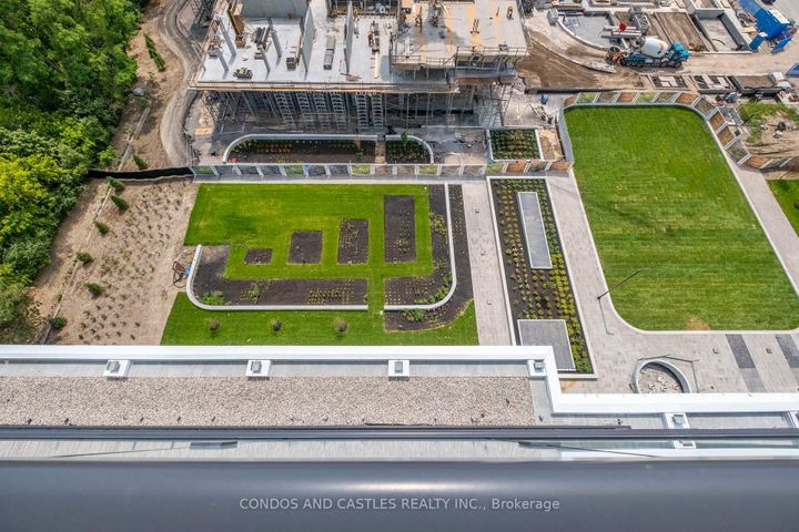 Photo 13 at 2012 - 29 Green Trail Court, Bayview Village, Toronto