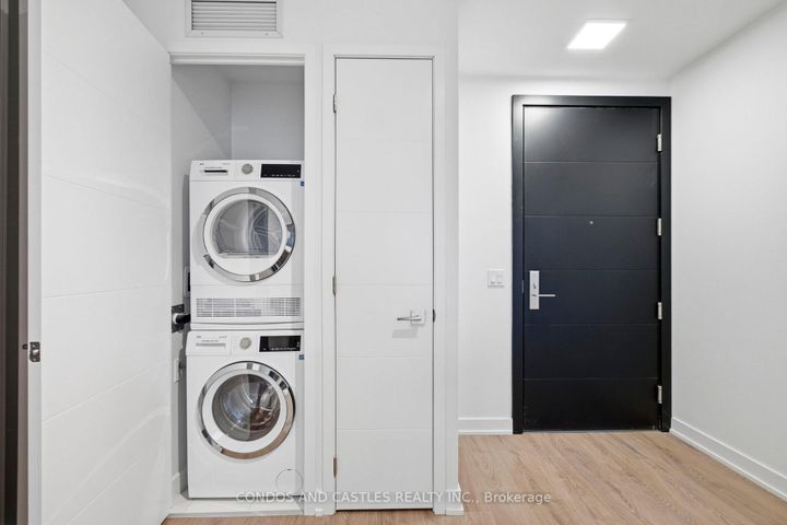 Photo 41 at 2012 - 29 Green Trail Court, Bayview Village, Toronto