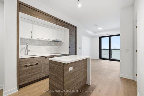 Photo 38 at 2012 - 29 Green Trail Court, Bayview Village, Toronto