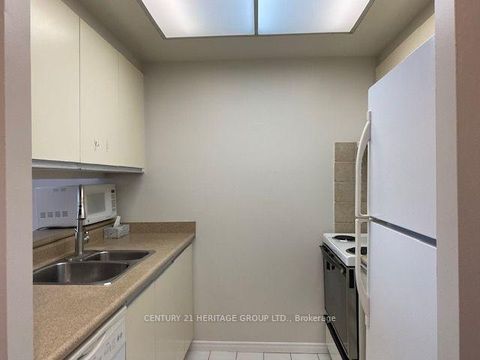 Photo 6 at 1204 - 7 Bishop Avenue, Newtonbrook East, Toronto