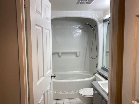 Photo 7 at 1204 - 7 Bishop Avenue, Newtonbrook East, Toronto