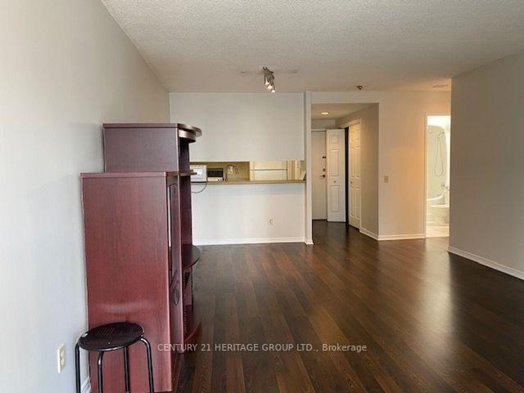 1204 - 7 Bishop Avenue, Newtonbrook East, Toronto photo number 2