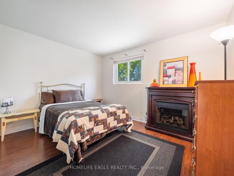 Photo 7 at 751 Greenfield Crescent, Leslie Valley, Newmarket