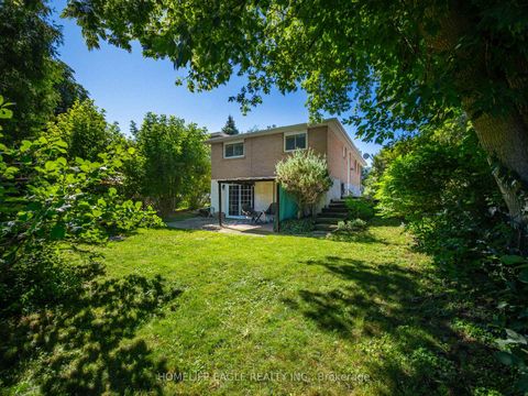Photo 15 at 751 Greenfield Crescent, Leslie Valley, Newmarket