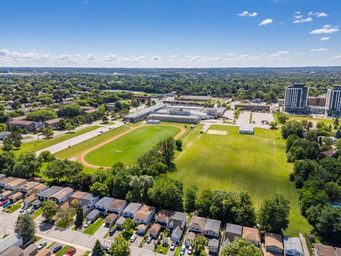 Photo 21 at 751 Greenfield Crescent, Leslie Valley, Newmarket