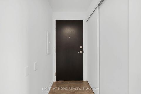Photo 5 at 414 - 4208 Dundas Street W, Humber Valley, Toronto