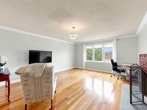 Photo 15 at 108 Anthony Lane, Glen Shields, Vaughan