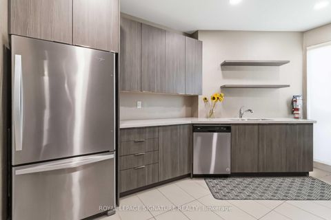 Photo 17 at 233 - 86 Woodbridge Avenue, West Woodbridge, Vaughan