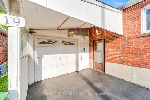 Photo 3 at 19 Martorino Drive, Kennedy Park, Toronto