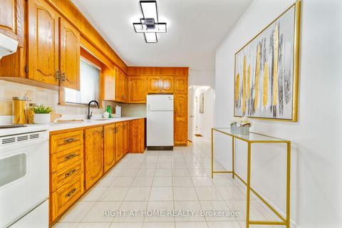 Photo 12 at 19 Martorino Drive, Kennedy Park, Toronto