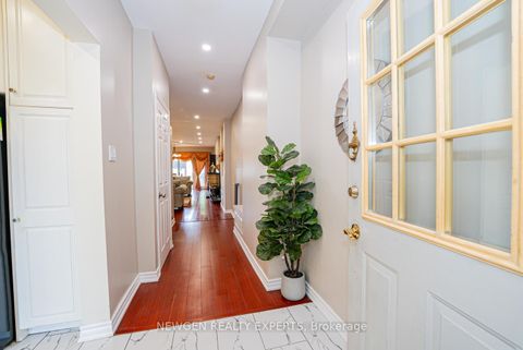 Photo 5 at 592A Danforth Road, Birchmount, Toronto