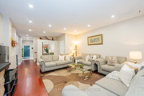 Photo 6 at 592A Danforth Road, Birchmount, Toronto