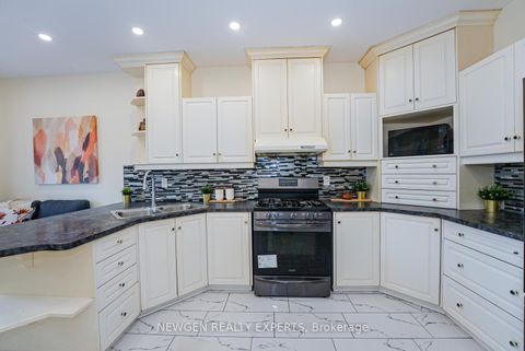 Photo 12 at 592A Danforth Road, Birchmount, Toronto