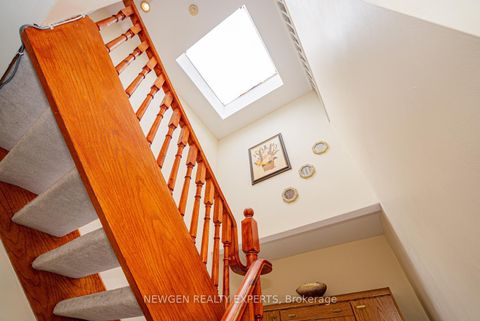 Photo 23 at 592A Danforth Road, Birchmount, Toronto