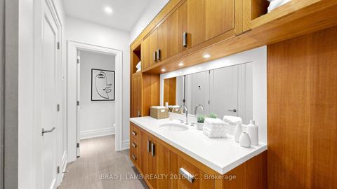 Photo 35 at 22 Glenayr Road, Forest Hill South, Toronto