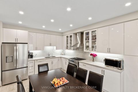 Photo 7 at 84 Sapphire Drive, Rouge Woods, Richmond Hill