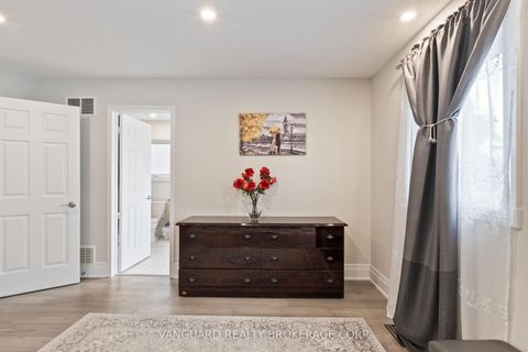 Photo 14 at 84 Sapphire Drive, Rouge Woods, Richmond Hill