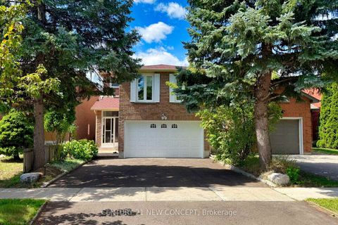 Photo 1 at 90 Wade Gate, Brownridge, Vaughan