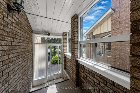 Photo 5 at 90 Wade Gate, Brownridge, Vaughan